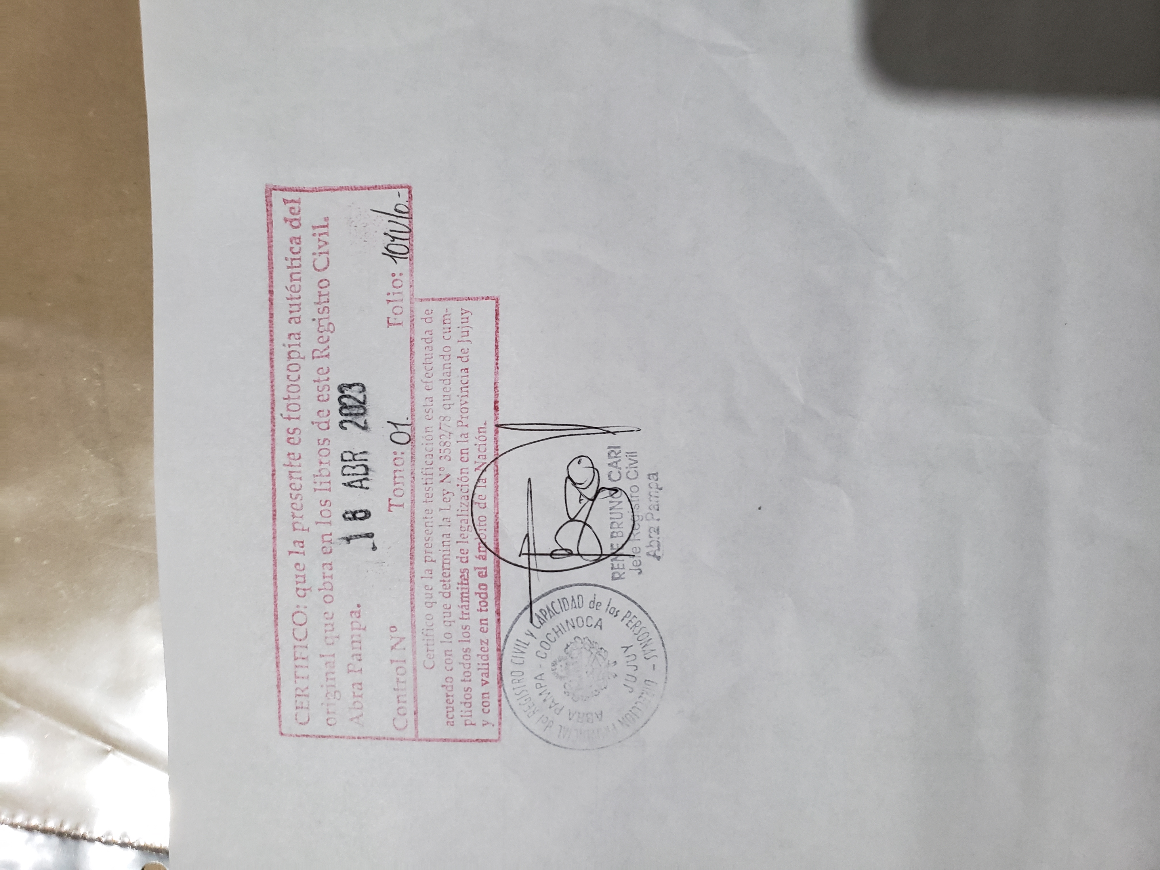 Imagen de acta o certificado de nacimiento.