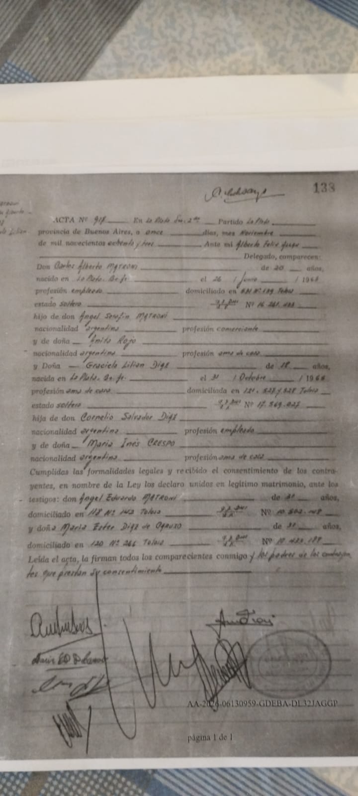 Documentación para acreditar el parentesco o vínculo DIRECTO (entre el solicitante y la persona con respecto a la cual se pide la constancia).