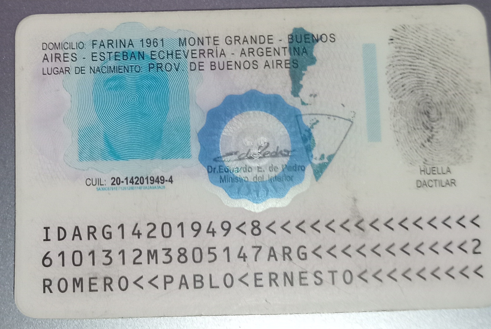 Imagen de ambas caras del último documento de identidad del solicitante o apoderado (o de todas las páginas si es DNI libreta, LC o LE)